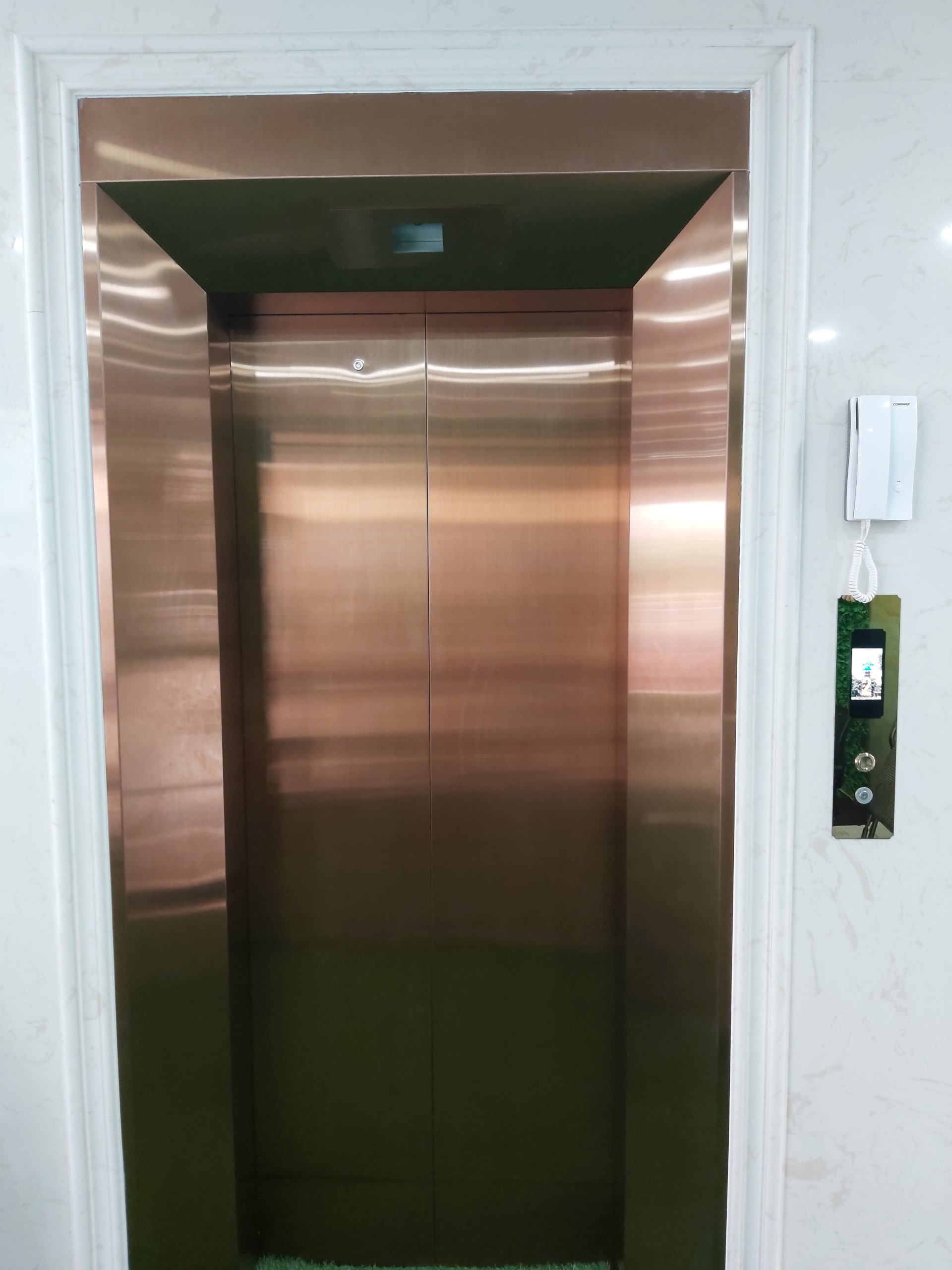 Cửa tầng 49